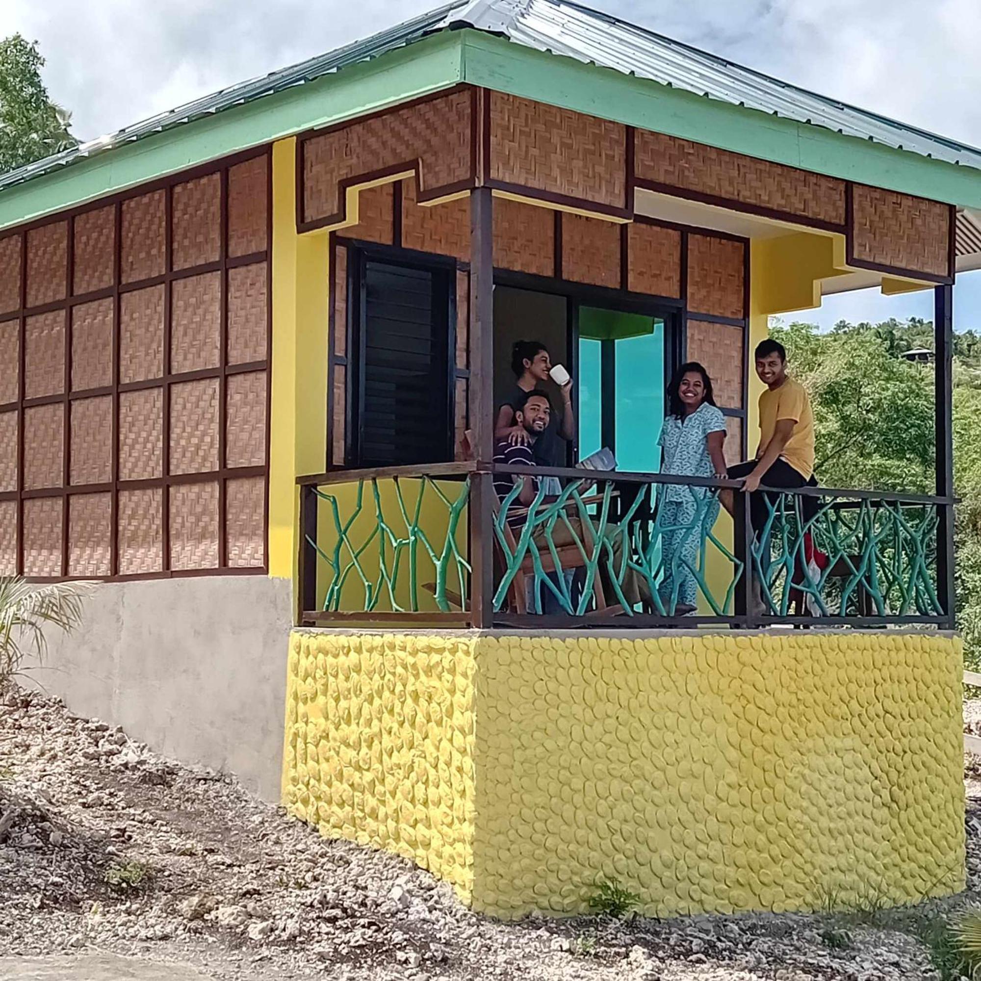 Thornton'S Sea View Cafe & Guesthouse Siquijor Bagian luar foto