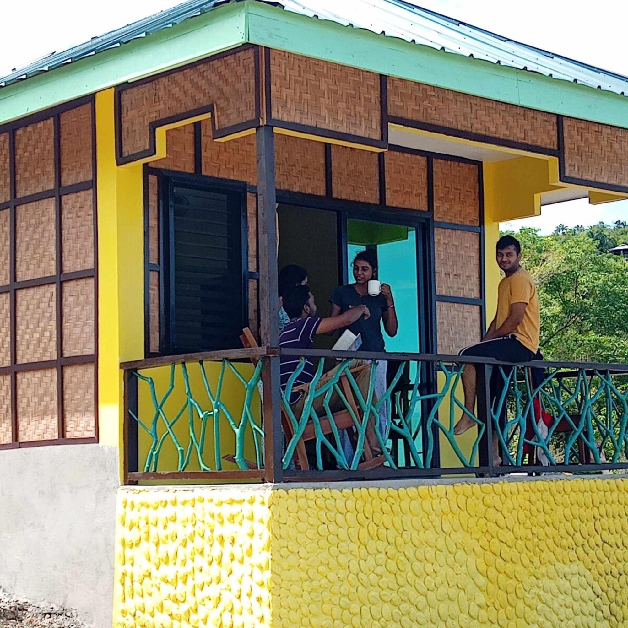Thornton'S Sea View Cafe & Guesthouse Siquijor Bagian luar foto